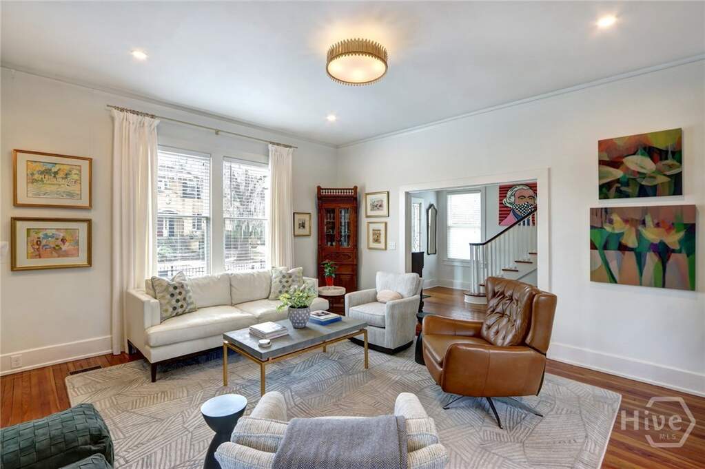 4 Bedroom Single Family Home/House's Image 10