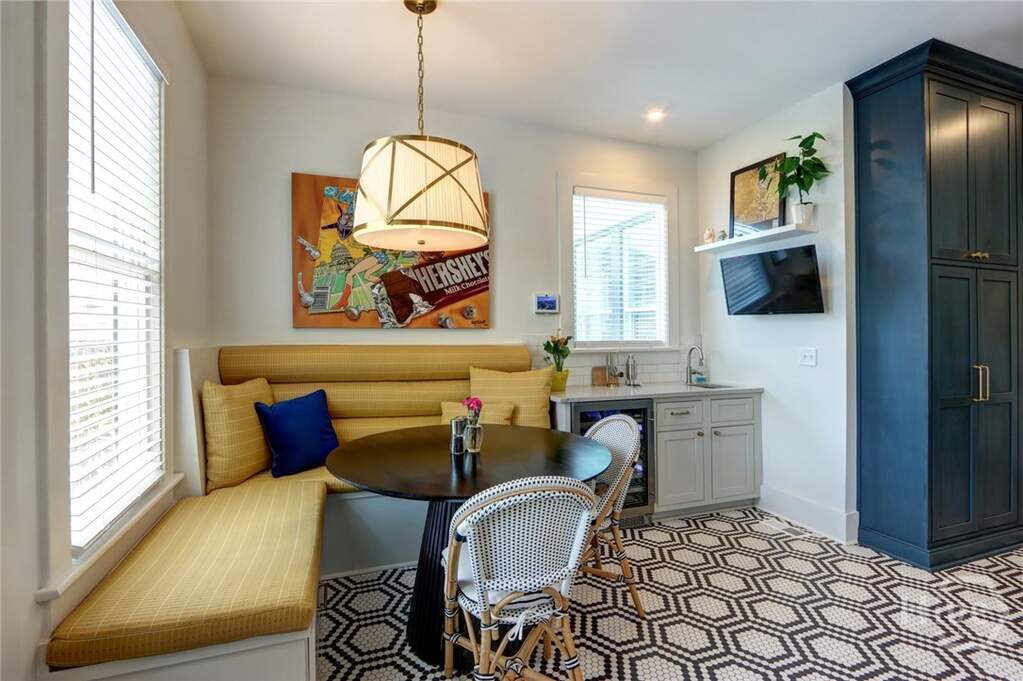4 Bedroom Single Family Home/House's Image 23