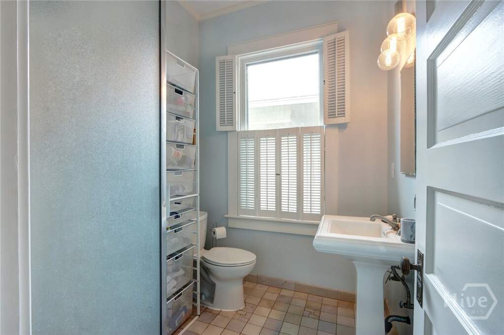 4 Bedroom Single Family Home/House's Image 35