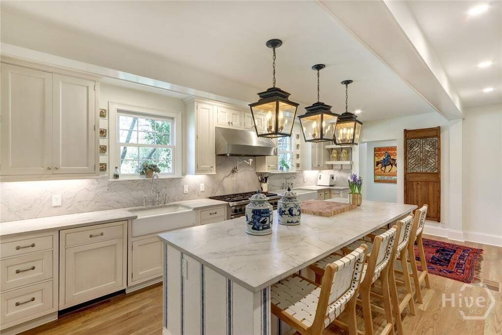 4 Bedroom Single Family Home/House's Image 16