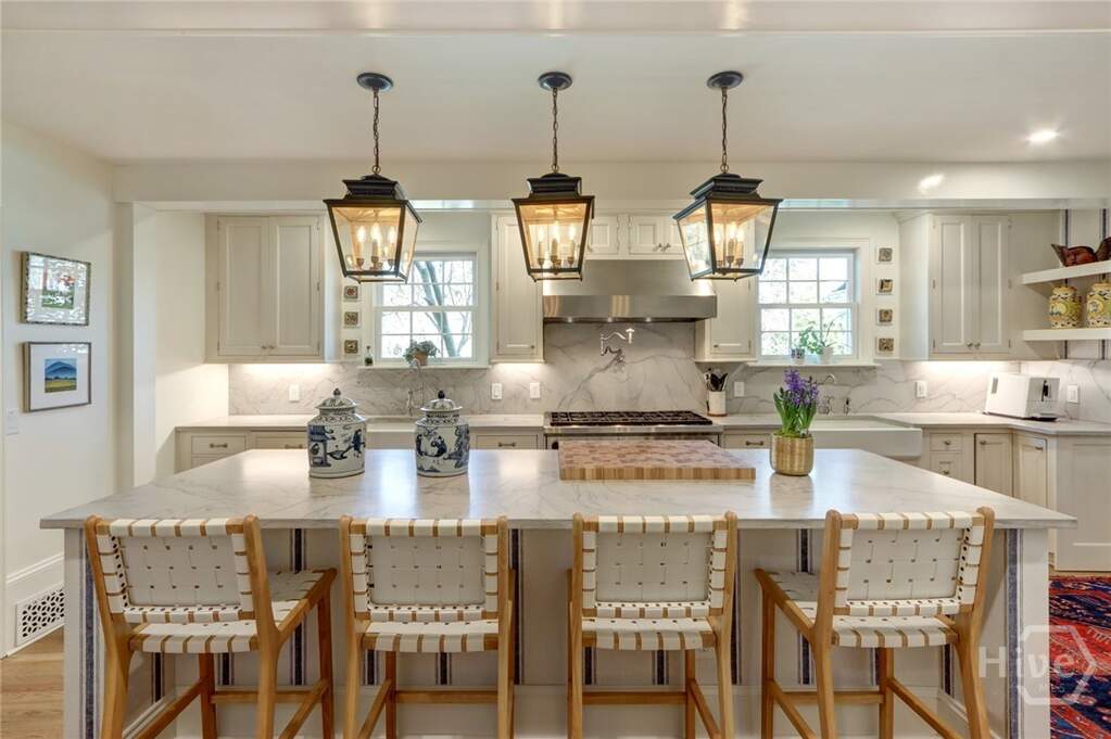4 Bedroom Single Family Home/House's Image 18
