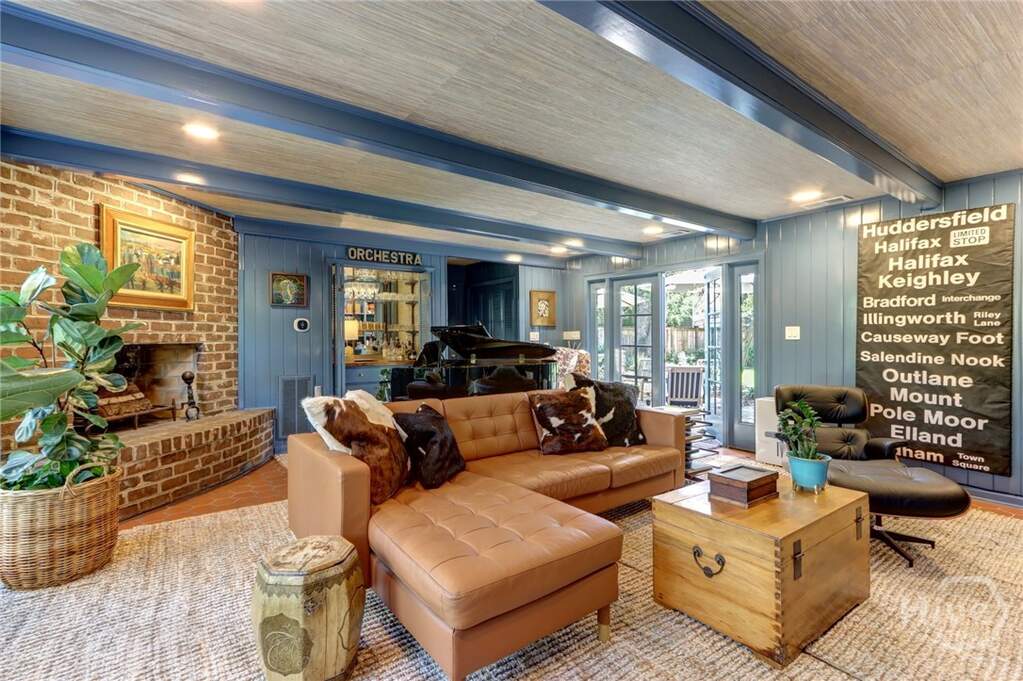 4 Bedroom Single Family Home/House's Image 25