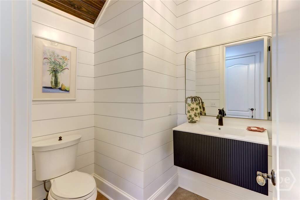 5 Bedroom Single Family Home/House's Image 23