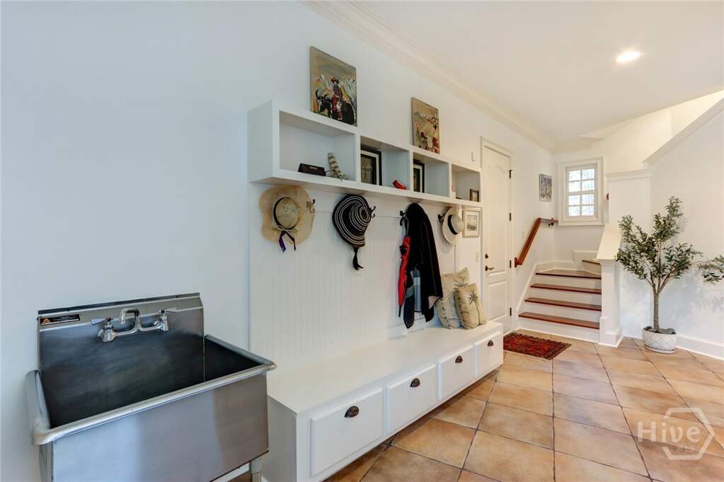 5 Bedroom Single Family Home/House's Image 24