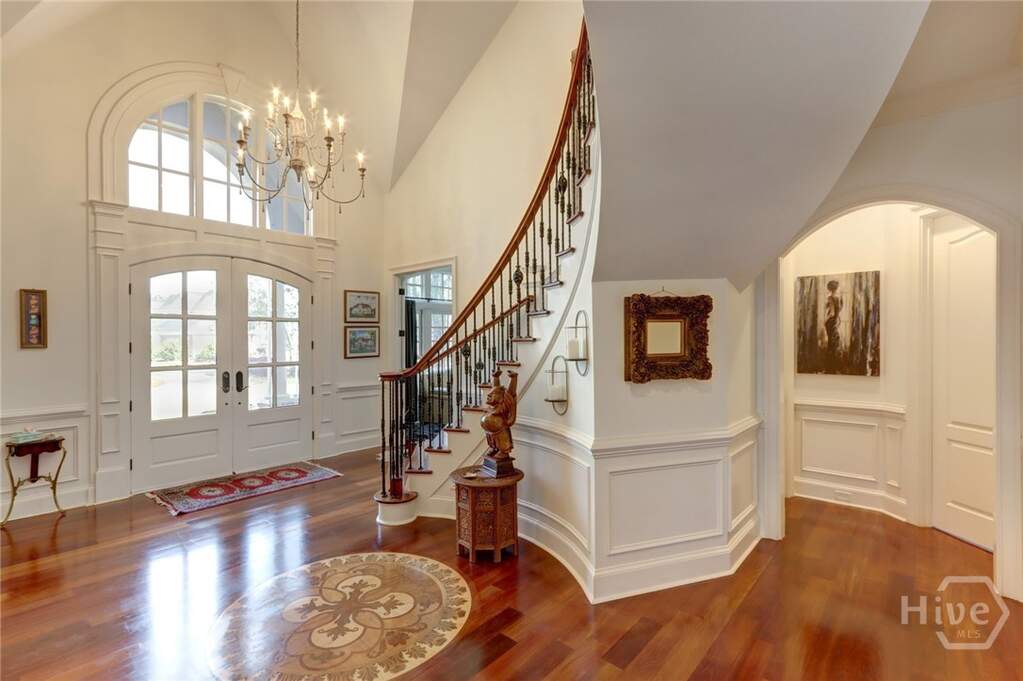 5 Bedroom Single Family Home/House's Image 35