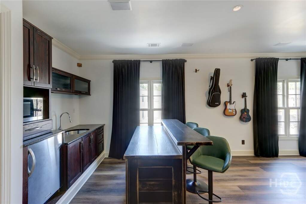 5 Bedroom Single Family Home/House's Image 51