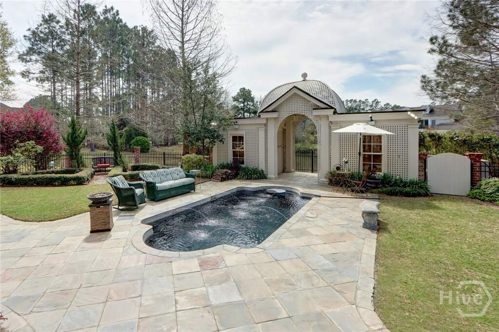 5 Bedroom Single Family Home/House's Image 59