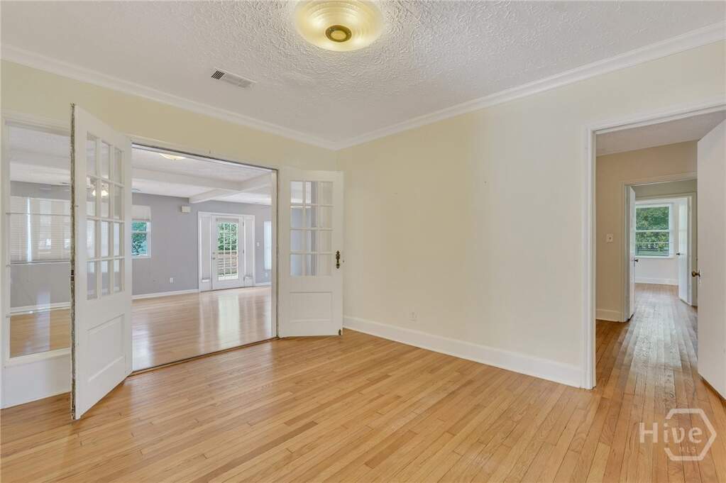 3 Bedroom Single Family Home/House's Image 7