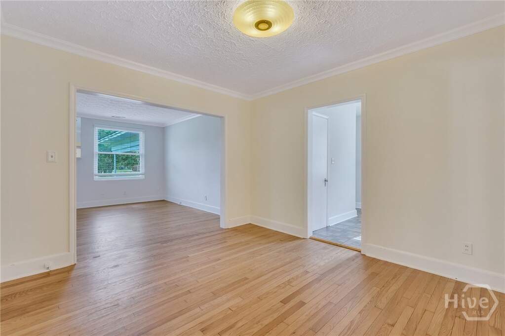 3 Bedroom Single Family Home/House's Image 9