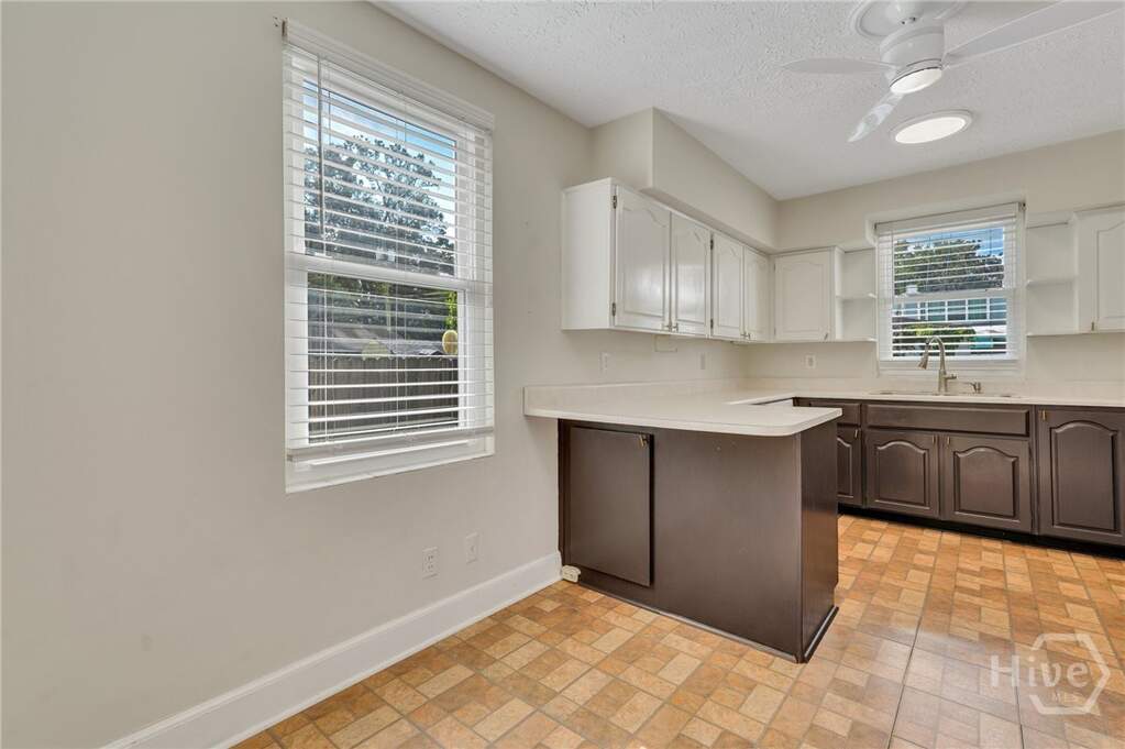 3 Bedroom Single Family Home/House's Image 11