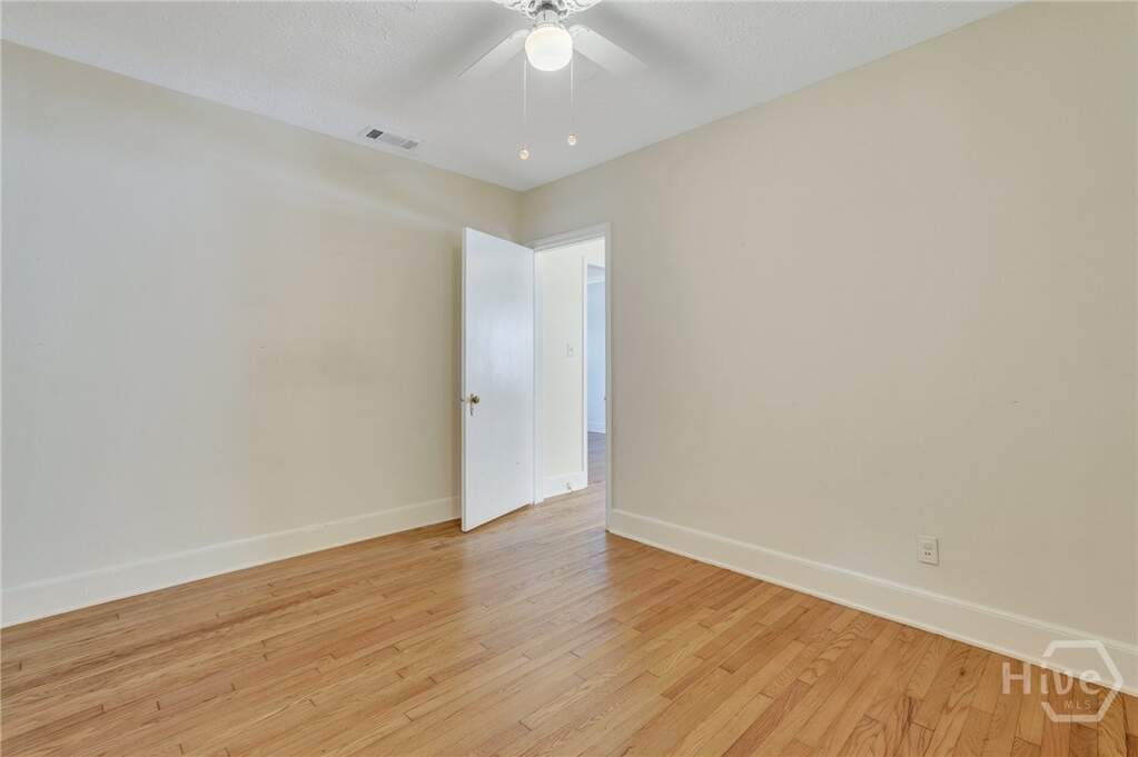 3 Bedroom Single Family Home/House's Image 27