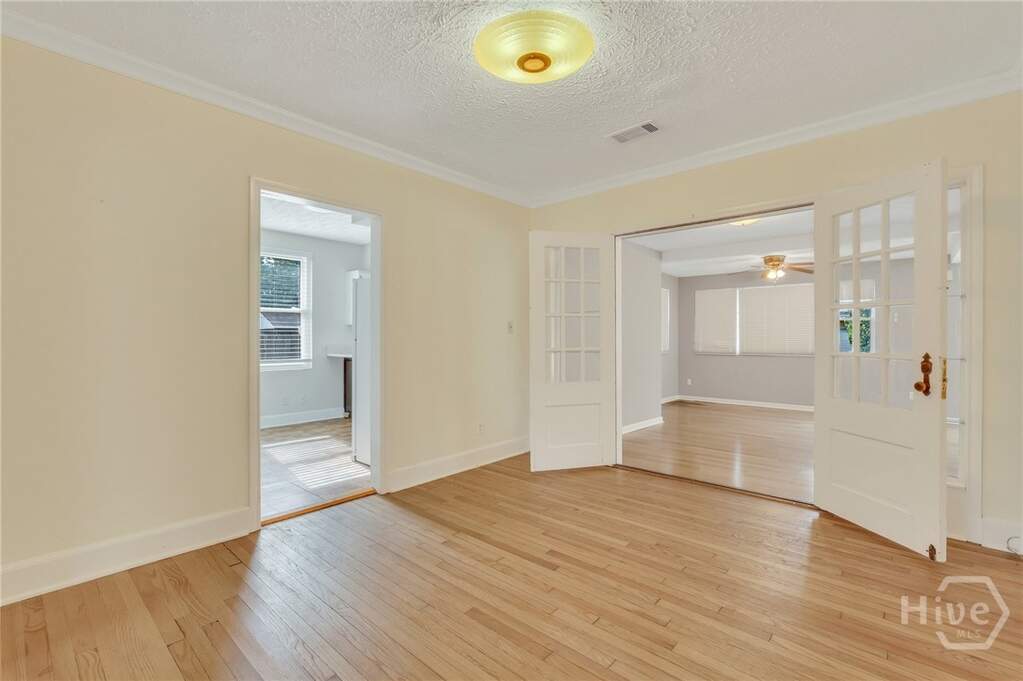 3 Bedroom Single Family Home/House's Image 6