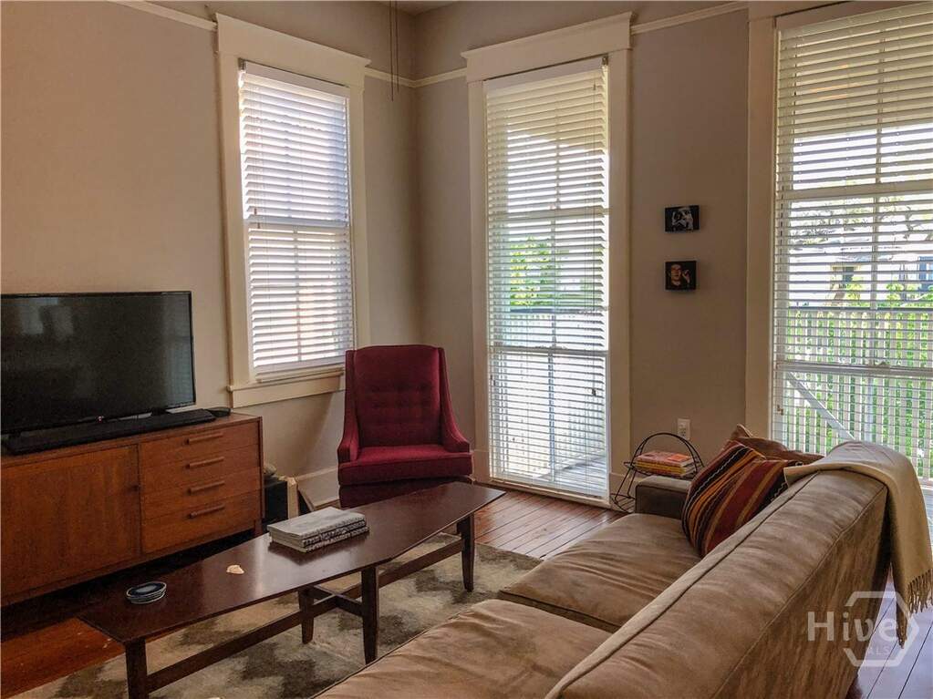 6 Bedroom Multi Unit's Image 19