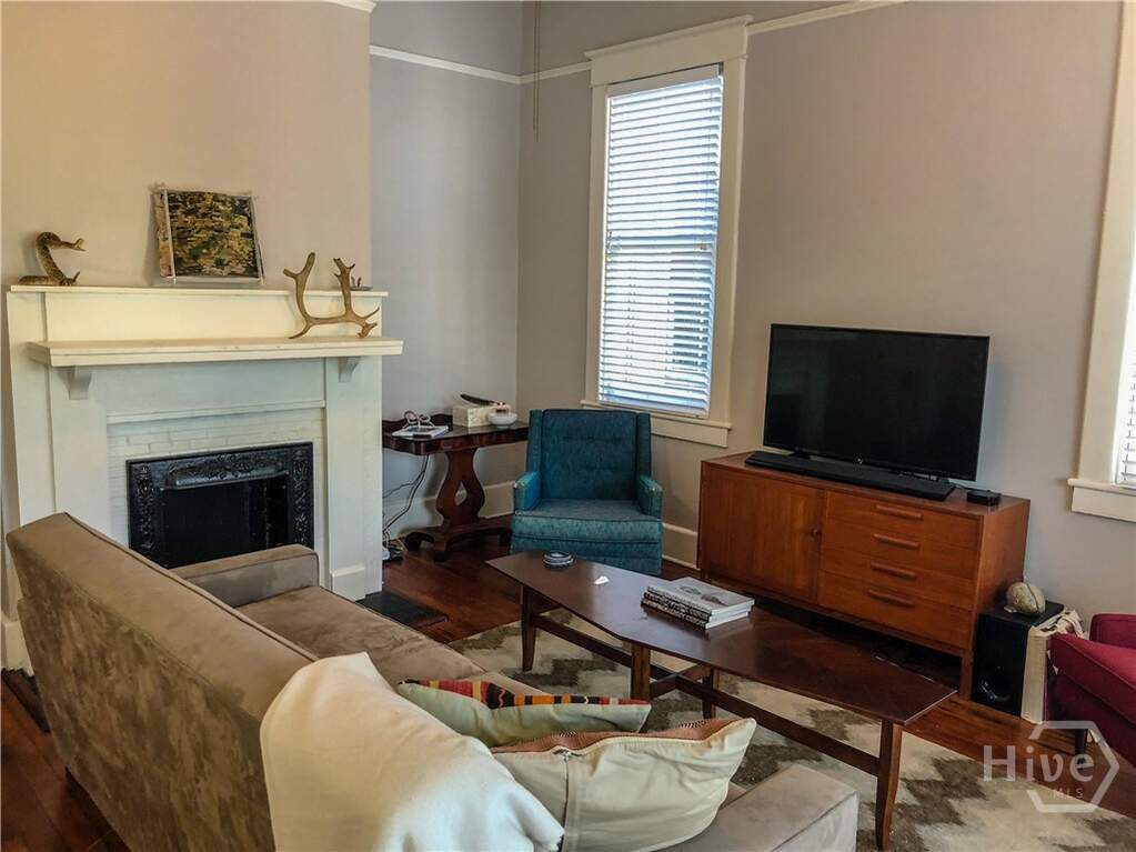 6 Bedroom Multi Unit's Image 22