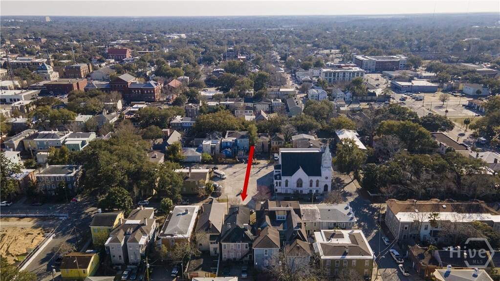 6 Bedroom Multi Unit's Image 35