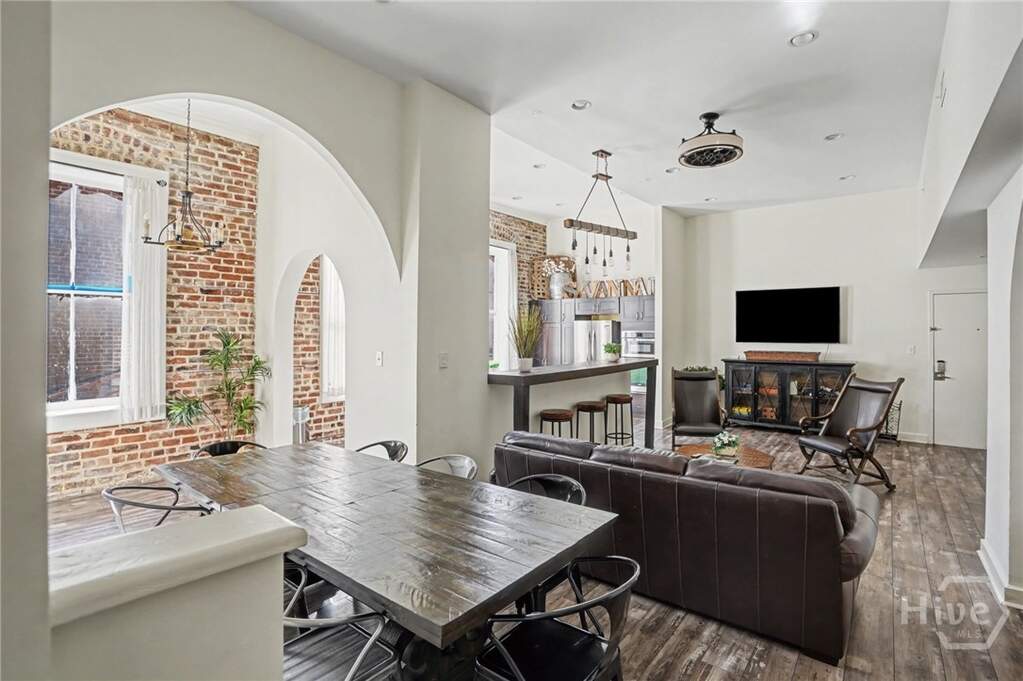 4 Bedroom Apartment/Flat's Image 8