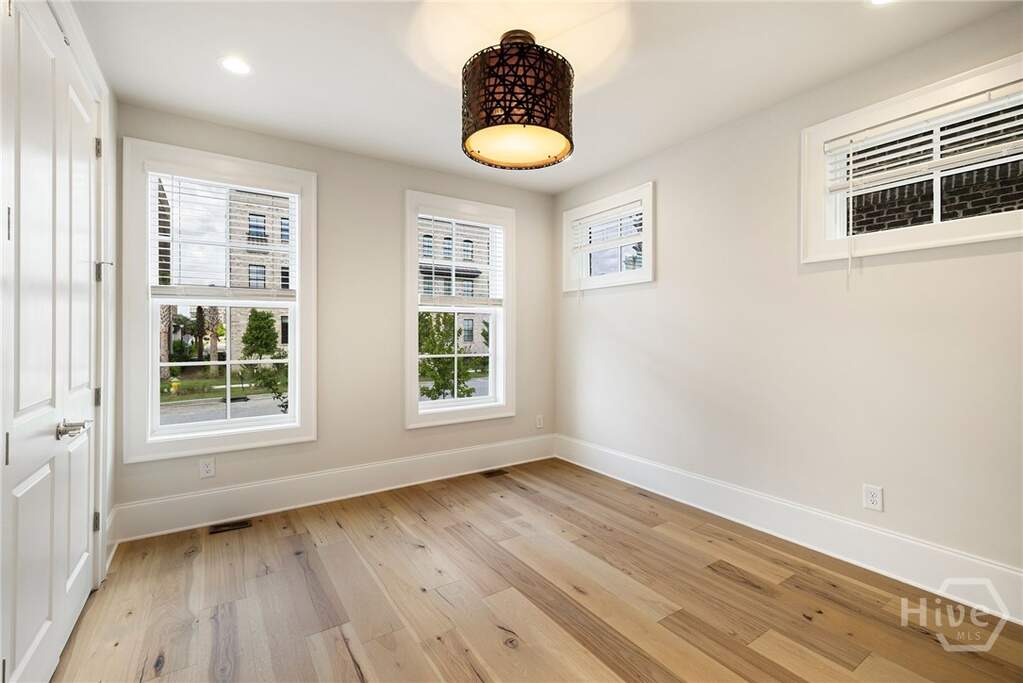 3 Bedroom Villa/Townhouse's Image 17