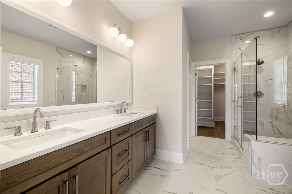 3 Bedroom Villa/Townhouse's Image 42