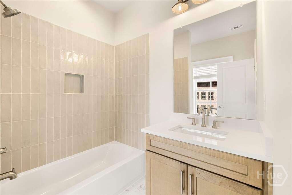 3 Bedroom Villa/Townhouse's Image 52