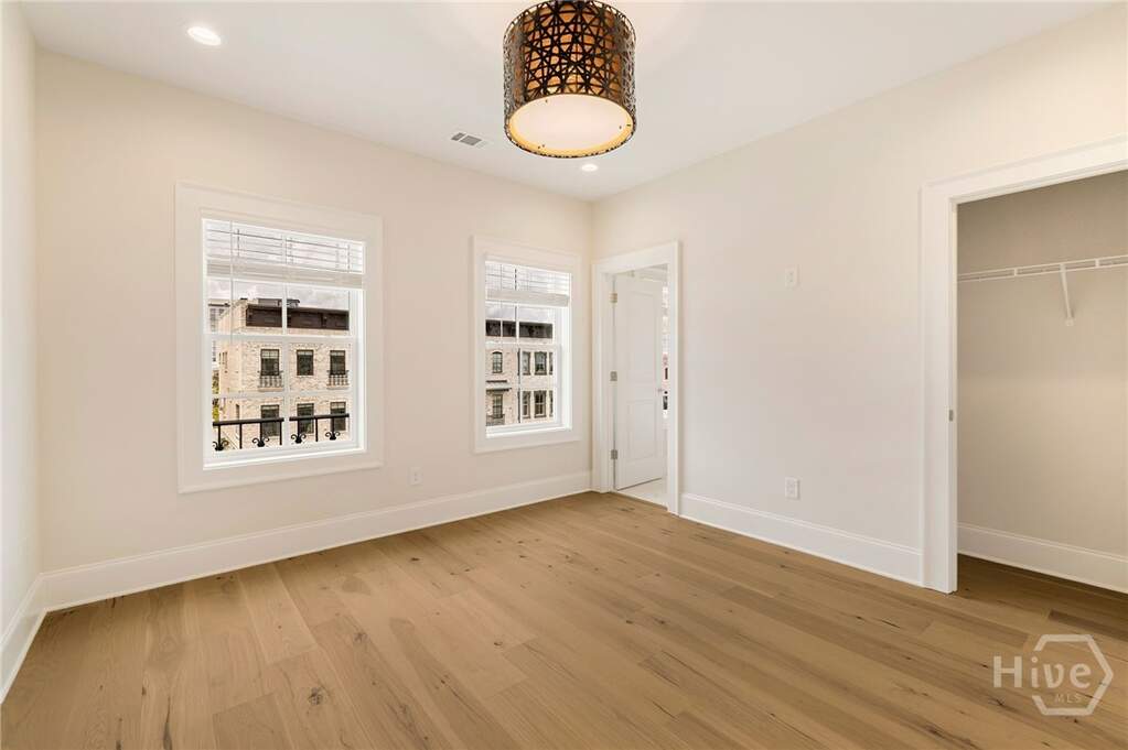 3 Bedroom Villa/Townhouse's Image 54