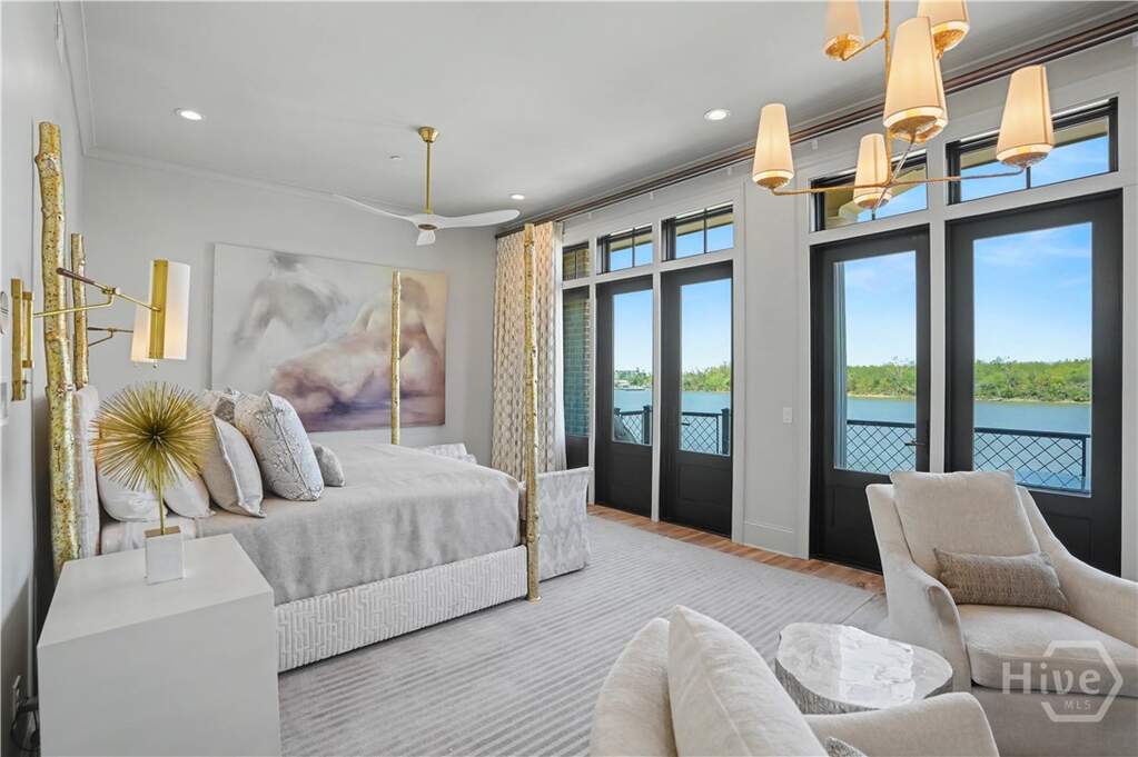 4 Bedroom Villa/Townhouse's Image 23