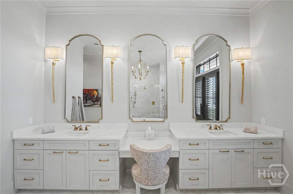 4 Bedroom Villa/Townhouse's Image 31