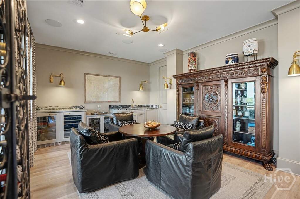 4 Bedroom Villa/Townhouse's Image 35