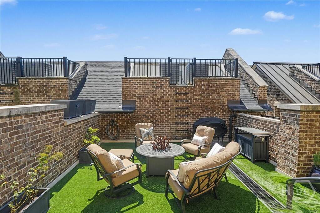 4 Bedroom Villa/Townhouse's Image 61