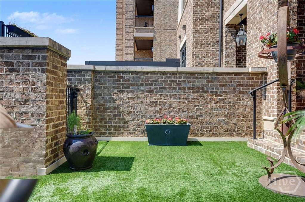 4 Bedroom Villa/Townhouse's Image 64