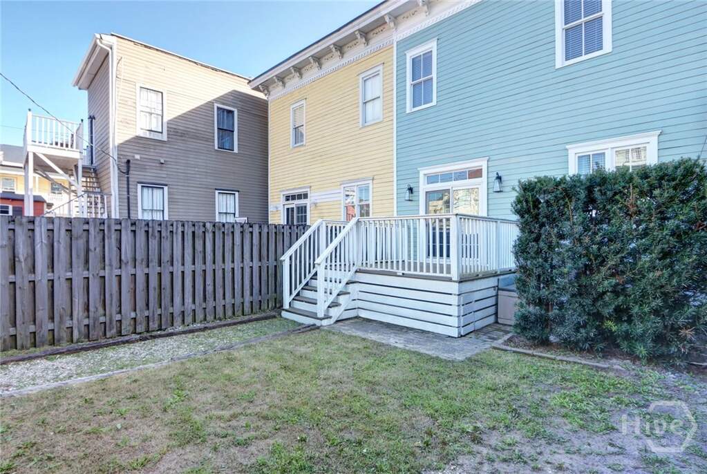 3 Bedroom Villa/Townhouse's Image 27