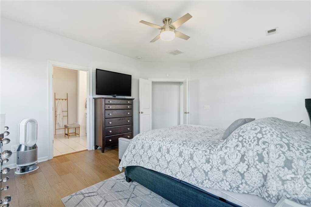 4 Bedroom Single Family Home/House's Image 15