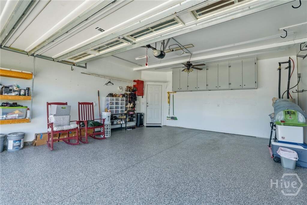 4 Bedroom Single Family Home/House's Image 32