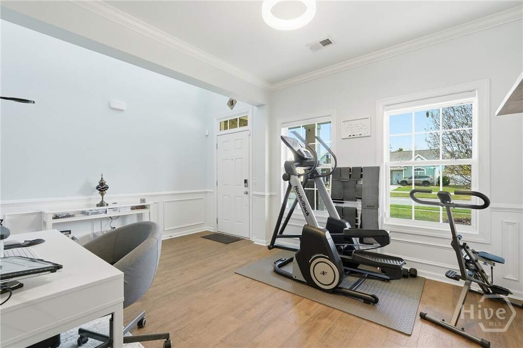 4 Bedroom Single Family Home/House's Image 3