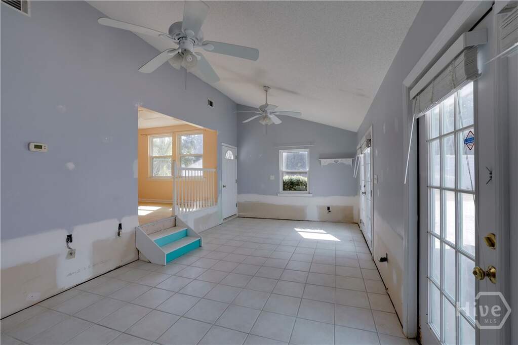 3 Bedroom Single Family Home/House's Image 13