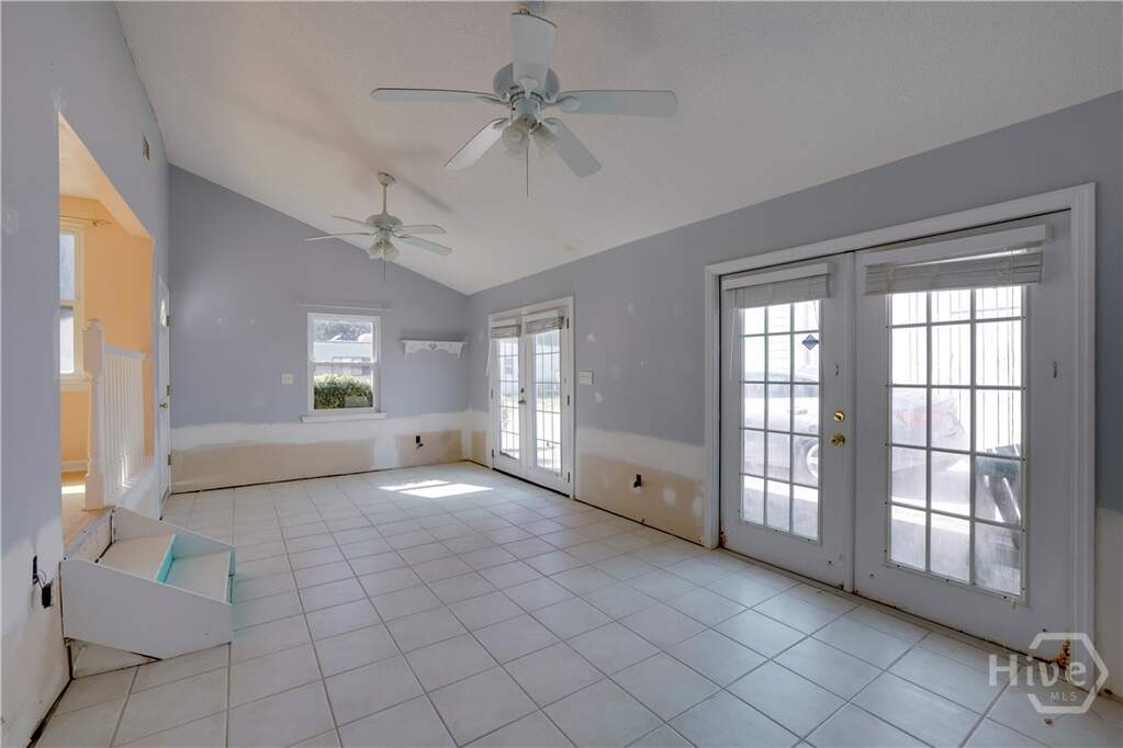 3 Bedroom Single Family Home/House's Image 14
