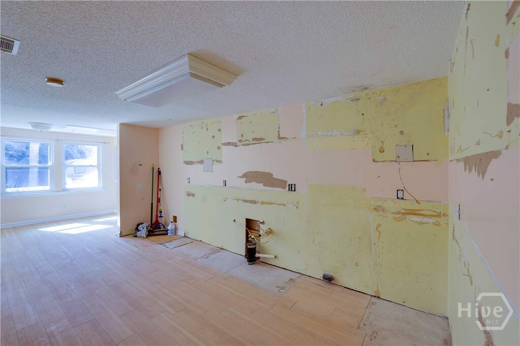 3 Bedroom Single Family Home/House's Image 24
