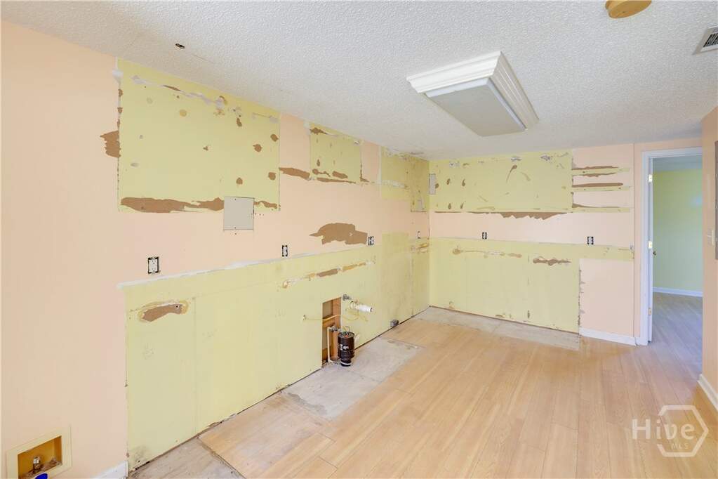 3 Bedroom Single Family Home/House's Image 25