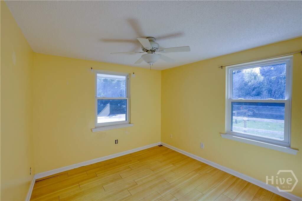 3 Bedroom Single Family Home/House's Image 27