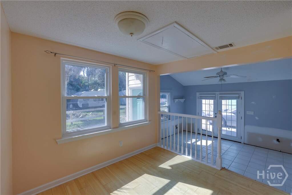 3 Bedroom Single Family Home/House's Image 28
