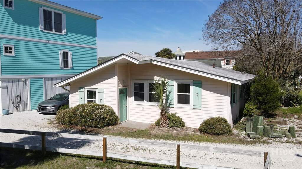 3 Bedroom Single Family Home/House's Image 32