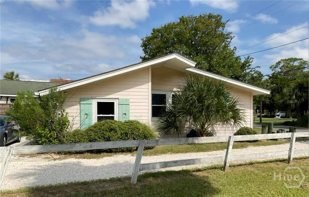3 Bedroom Single Family Home/House's Image 37