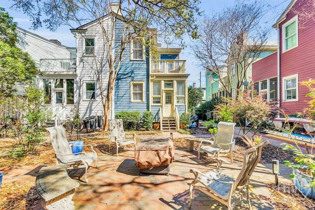 2 Bedroom Villa/Townhouse's Image 28