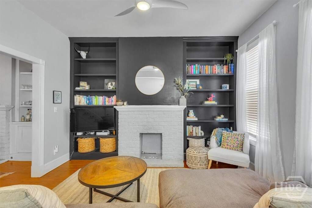 2 Bedroom Villa/Townhouse's Image 4