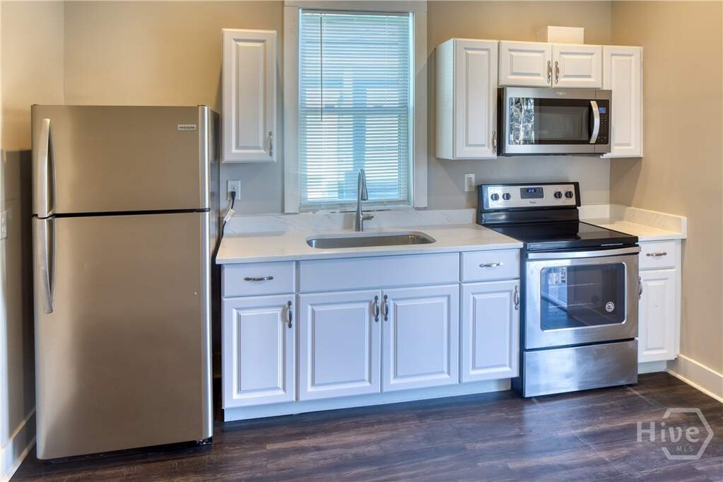 4 Bedroom Multi Unit's Image 7