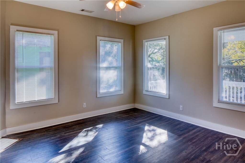 4 Bedroom Multi Unit's Image 10