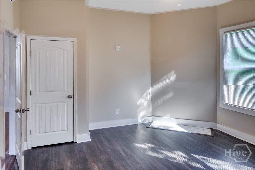 4 Bedroom Multi Unit's Image 11