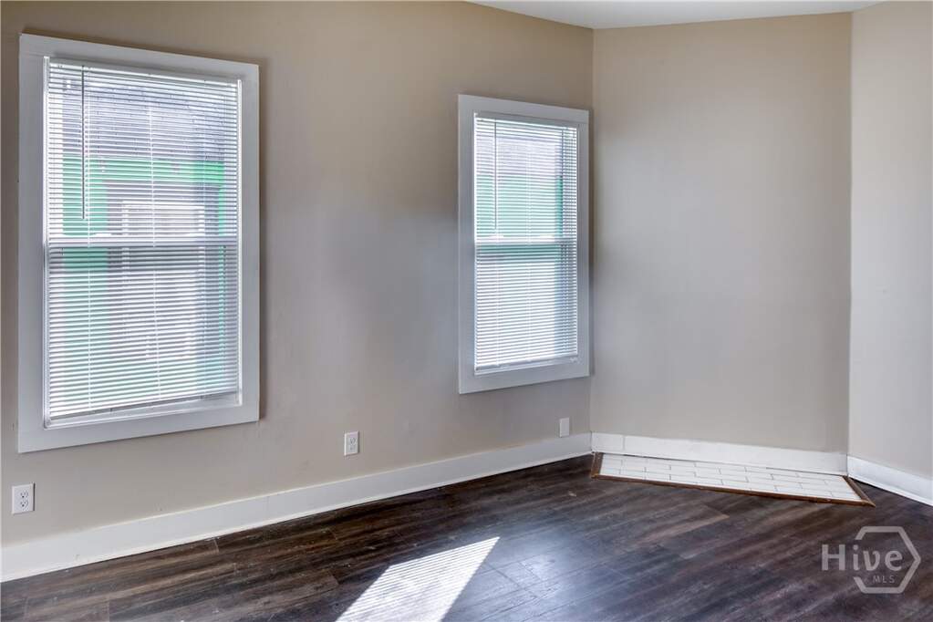 4 Bedroom Multi Unit's Image 13