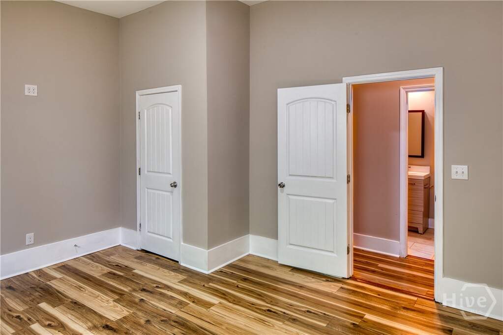 4 Bedroom Multi Unit's Image 22