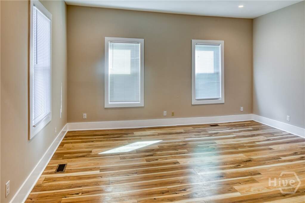 4 Bedroom Multi Unit's Image 27