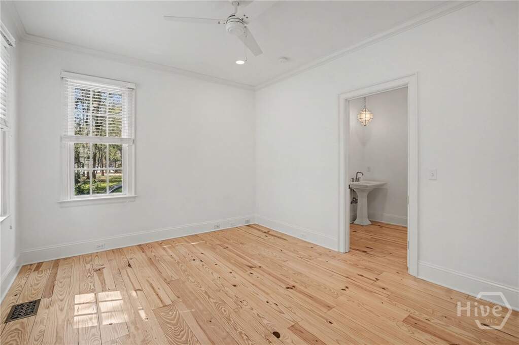 3 Bedroom Single Family Home/House's Image 15